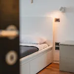 Apartment Navigli Area - Urban Oasis In Design Courtyard