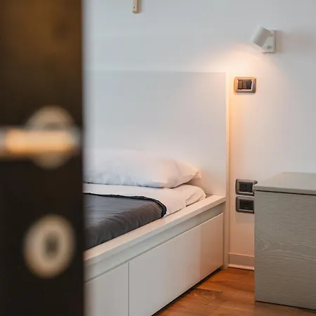 Apartamento Navigli Area - Urban Oasis In Design Courtyard